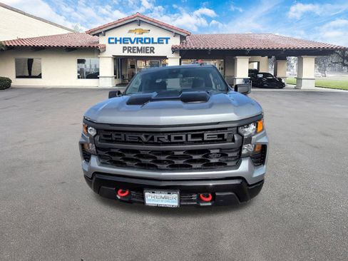 New 2026 Chevrolet Silverado 1500 Custom Trail Boss w/ LPO, Dark Essentials Package image 3