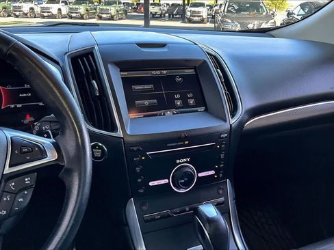 Used 2015 Ford Edge Sport image 4