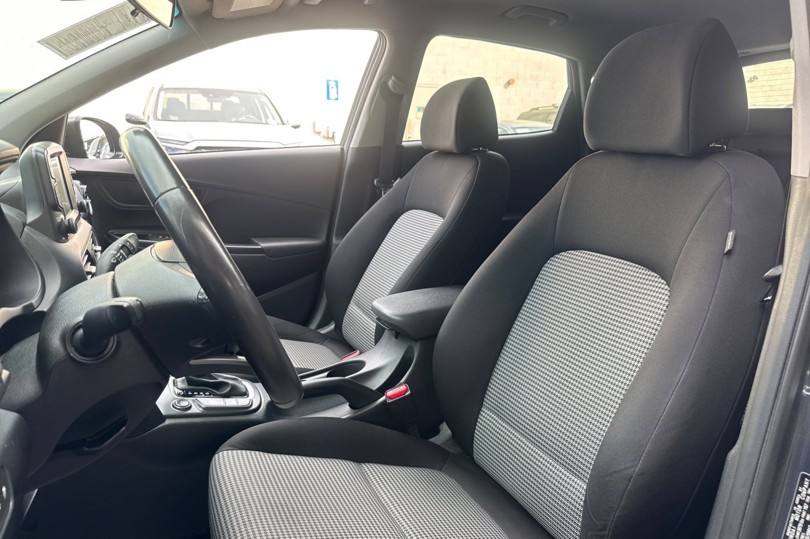 Used 2019 Hyundai Kona SEL FWD image 5