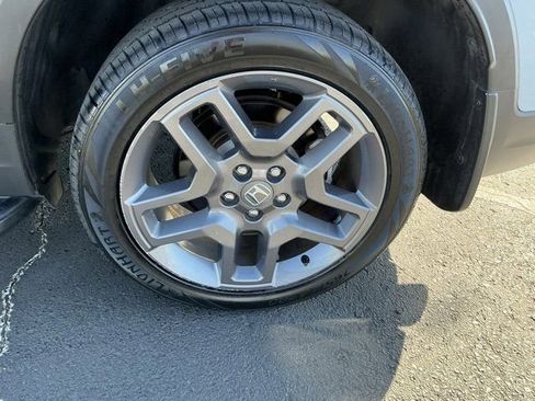 Used 2023 Honda Passport EX-L image 11