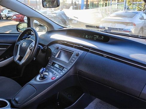 Used 2015 Toyota Prius Two image 23