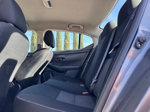Used 2025 Nissan Sentra SV image 17