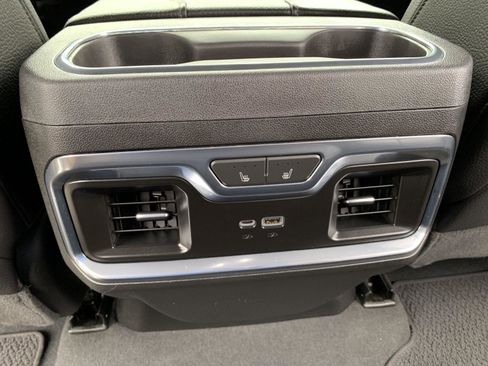 Used 2024 GMC Sierra 2500 Denali image 31