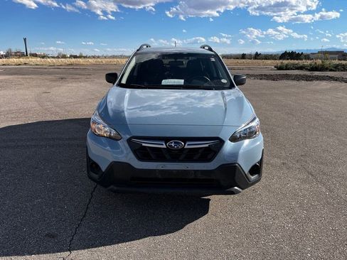 Used 2022 Subaru Crosstrek 2.0i image 3