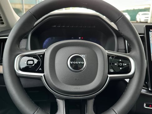 New 2025 Volvo XC90 T8 Plus w/ Protection Package Premier image 23