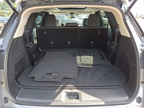 Certified 2026 INFINITI QX60 Luxe w/ Family Package AWD/4WD image 29