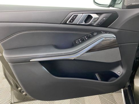 Certified 2024 BMW X5 xDrive50e w/ Premium Package image 11