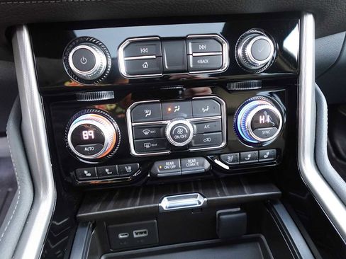 Used 2022 GMC Yukon Denali w/ Max Trailering Package image 21