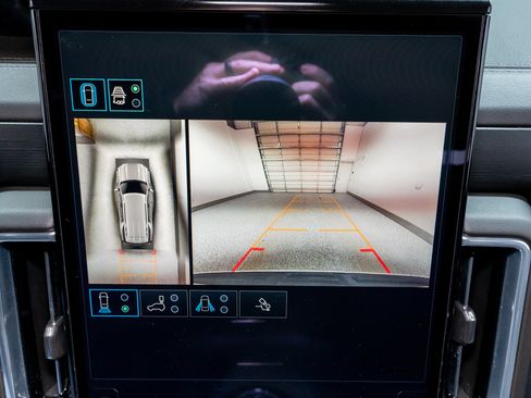 Used 2025 GMC Yukon Denali image 21