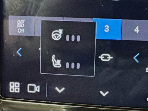 Used 2024 Volvo XC60 B5 Plus w/ Climate Package image 23