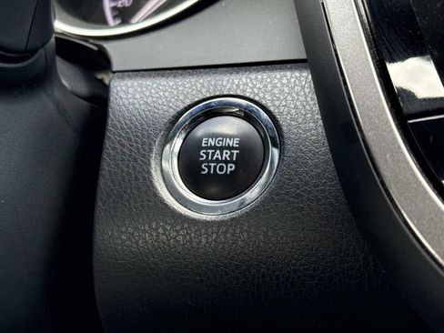 Used 2024 Toyota Camry XLE image 19