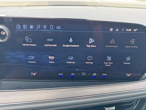 Used 2025 Chevrolet Suburban LS image 16