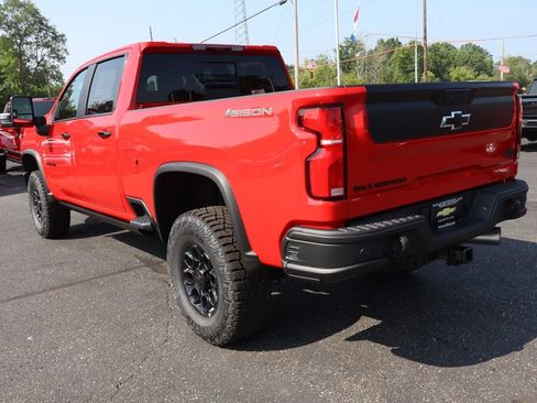 New 2026 Chevrolet Silverado 2500 ZR2 w/ ZR2 Bison Edition AWD/4WD image 3