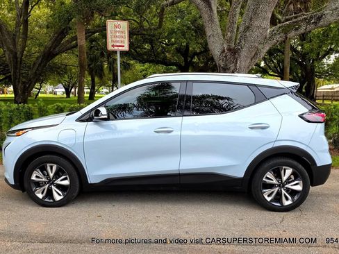 Used 2023 Chevrolet Bolt EUV LT w/ Convenience Package FWD image 6