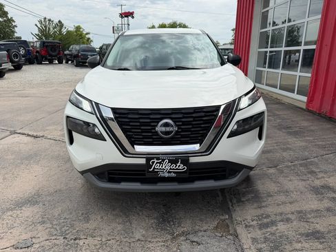Used 2022 Nissan Rogue S AWD/4WD image 3