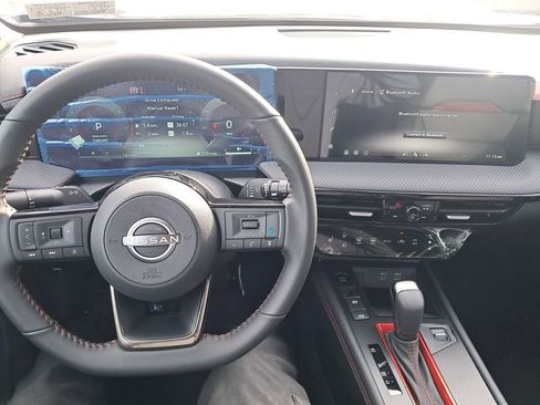 New 2026 Nissan Kicks SR w/ Cold Weather Package AWD/4WD image 13