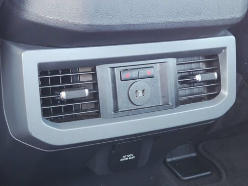 Used 2026 Ford F250 Lariat AWD/4WD image 15