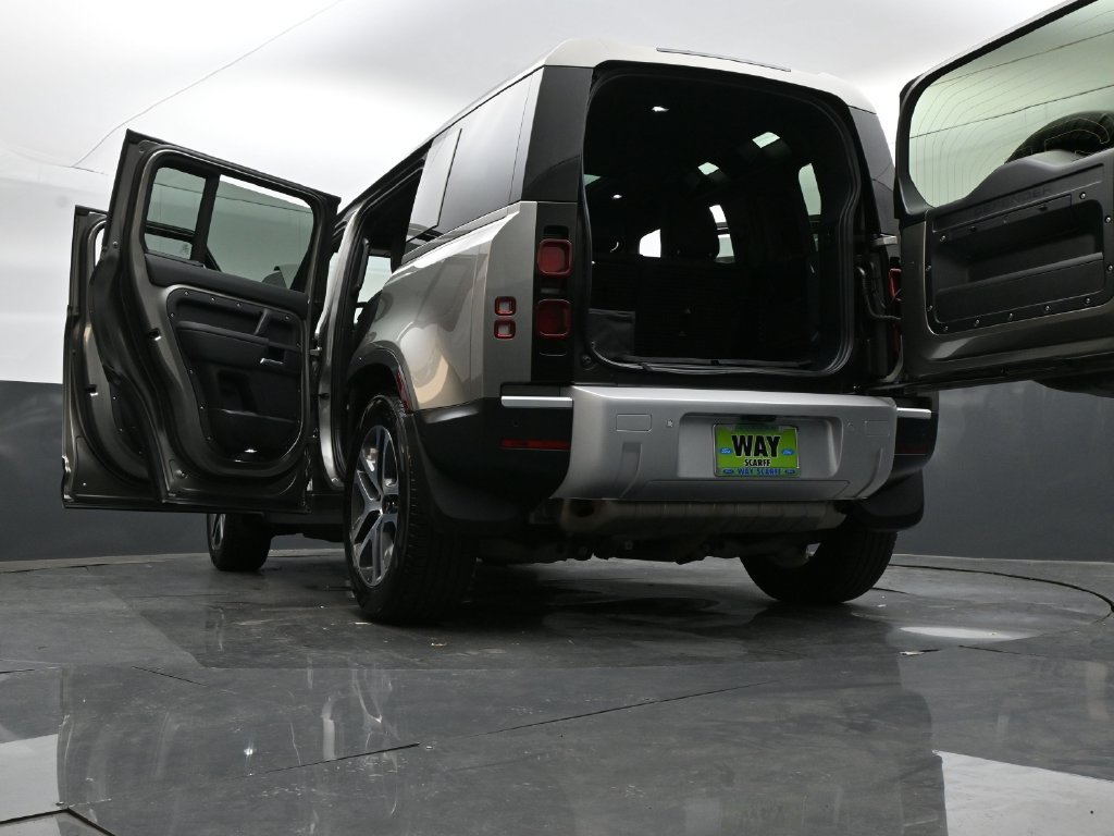 Used 2025 Land Rover Defender 110 S AWD/4WD image 37