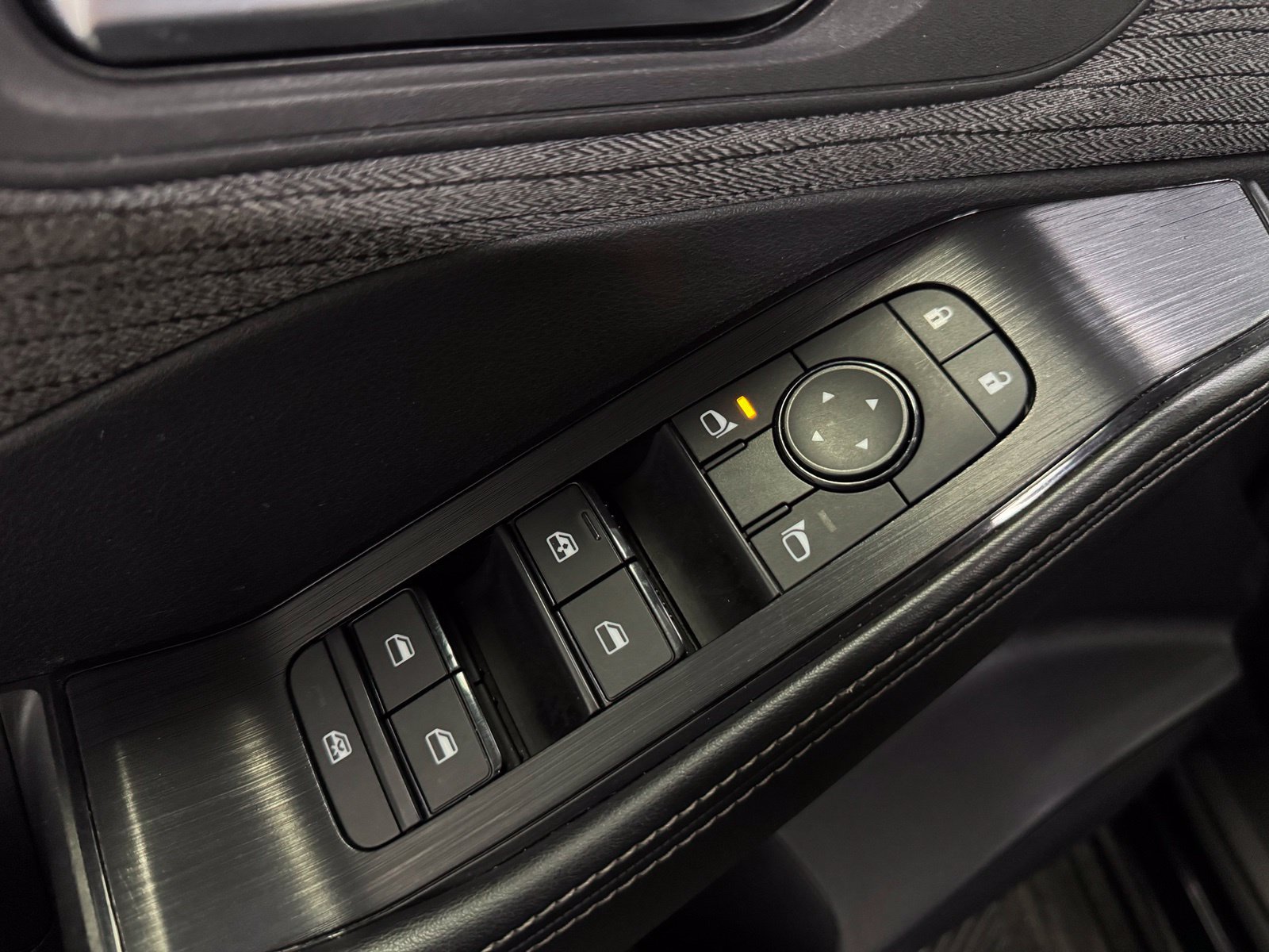 Certified 2023 Nissan Rogue SV AWD/4WD image 25