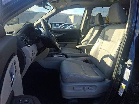 Certified 2021 Honda Pilot Touring image 15