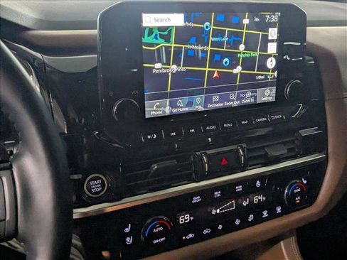 Used 2022 Nissan Pathfinder Platinum w/ Cargo Package FWD image 13