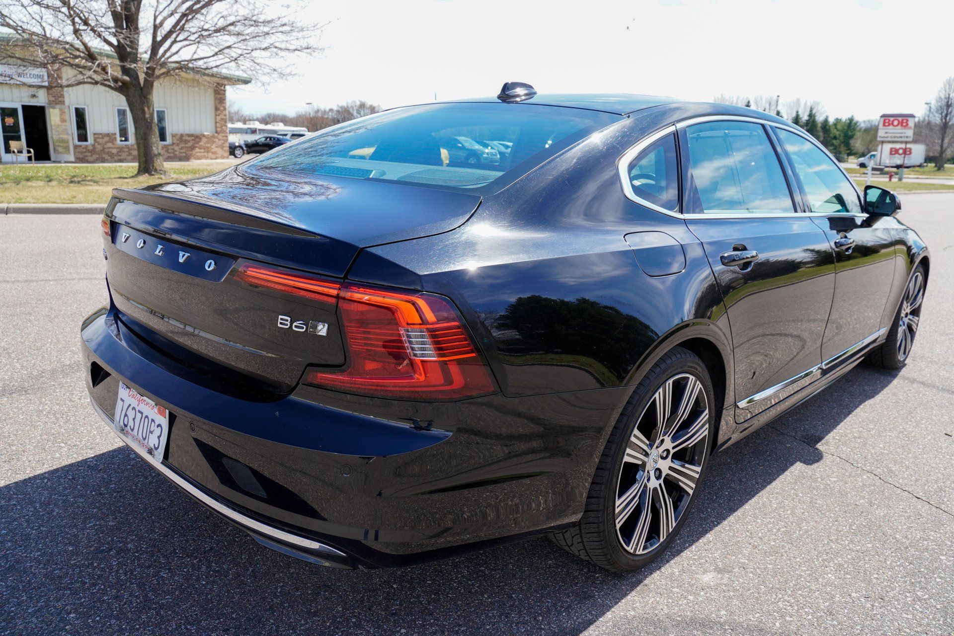 Used 2023 Volvo S90 B6 Ultimate w/ Protection Package Premier AWD/4WD image 3