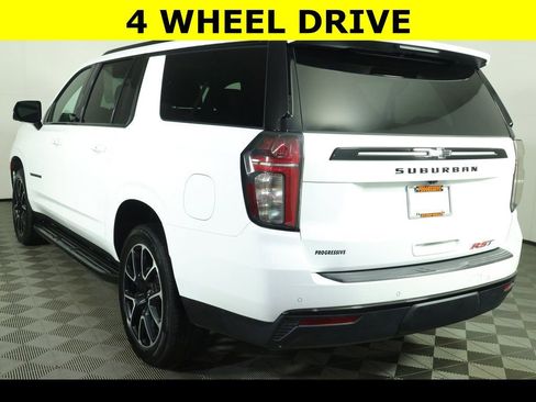 Used 2024 Chevrolet Suburban RST w/ Luxury Package image 5