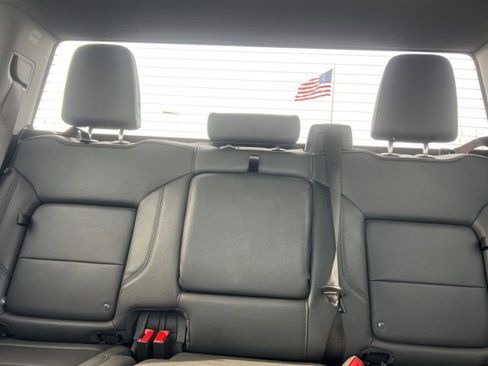 Used 2025 GMC Sierra 1500 SLT image 30