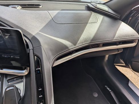 Used 2021 Chevrolet Corvette Stingray Coupe w/ Battery Protection Package image 21