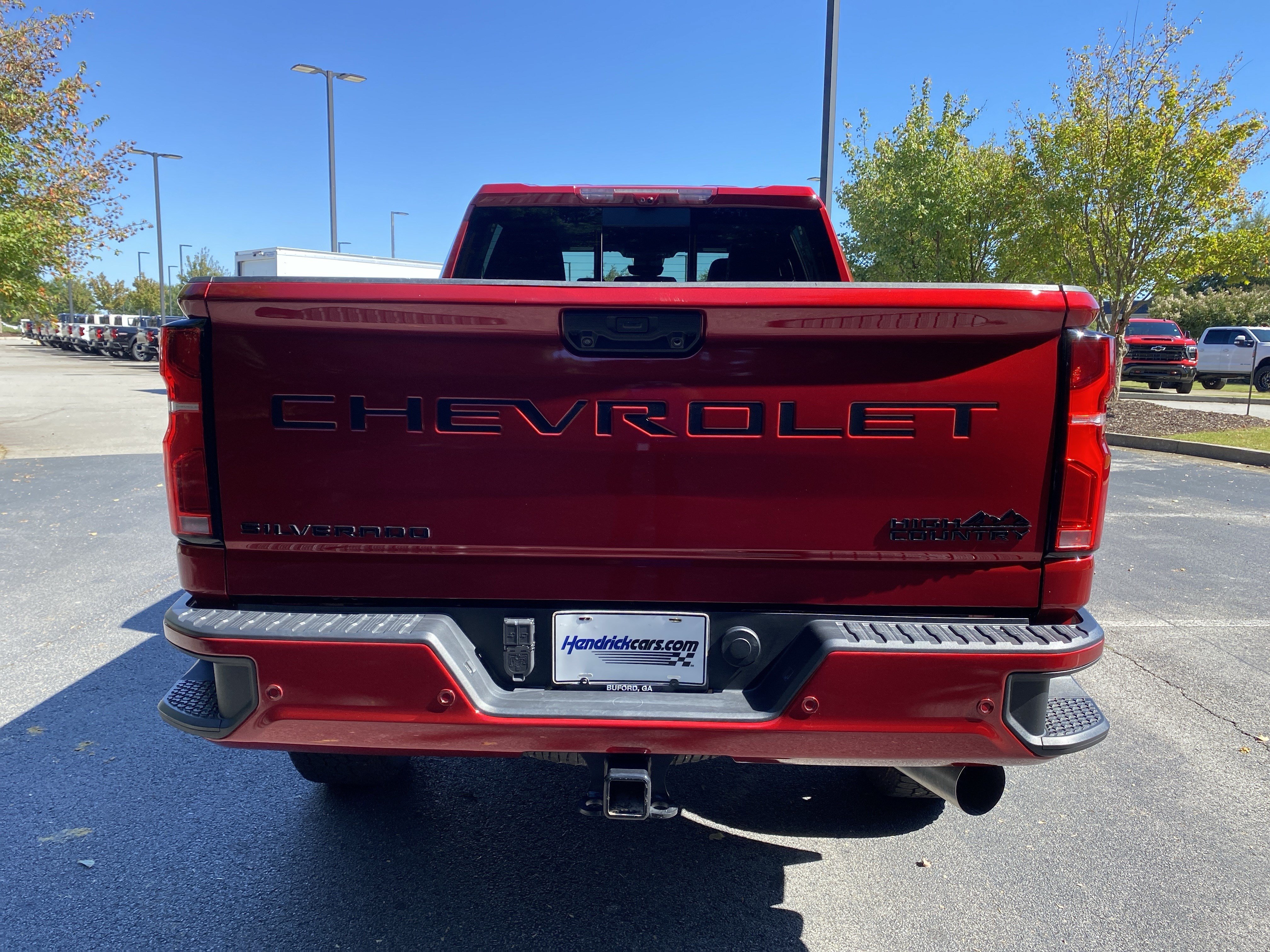 Used 2026 Chevrolet Silverado 2500 High Country w/ High Country Premium Package AWD/4WD image 8