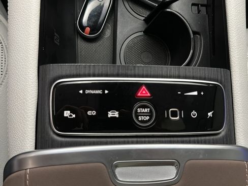 Used 2023 Mercedes-Benz EQS 580 4MATIC SUV image 32