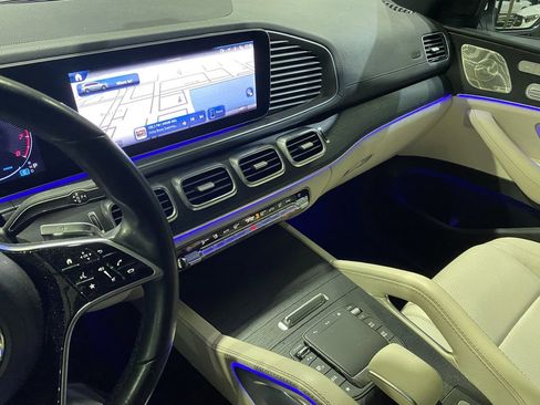 Certified 2024 Mercedes-Benz GLS 450 4MATIC image 8