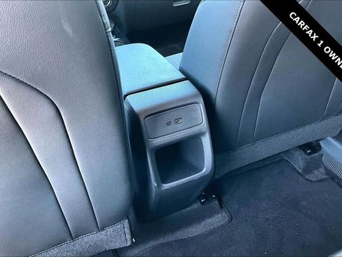 Used 2025 Chevrolet Trax LT w/ LT Convenience Package image 10