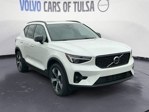 New 2026 Volvo XC40 B5 Plus w/ Protection Package Premier AWD/4WD image 7
