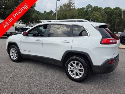 Used 2016 Jeep Cherokee Latitude w/ Safety/Convenience Group
