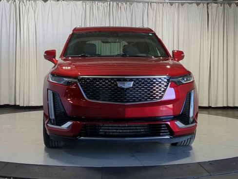 Used 2024 Cadillac XT6 Premium Luxury w/ Technology Package AWD/4WD image 3