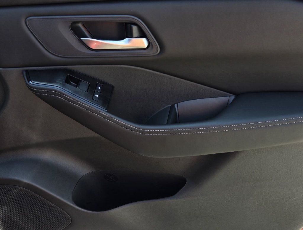 New 2026 Nissan Rogue SV AWD/4WD image 7