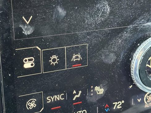 Used 2025 GMC Acadia Elevation image 18