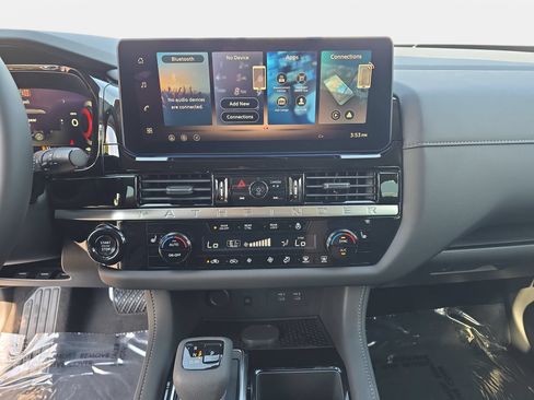 New 2026 Nissan Pathfinder SL FWD image 20