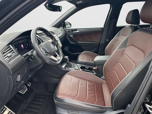 Certified 2024 Volkswagen Tiguan SEL R-Line AWD/4WD image 14