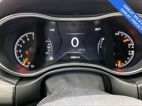 Used 2021 Jeep Grand Cherokee Laredo X image 28