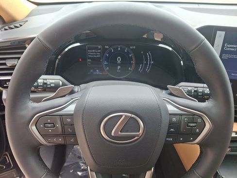 Certified 2025 Lexus NX 350 AWD w/ Accessory Package (2T) image 18
