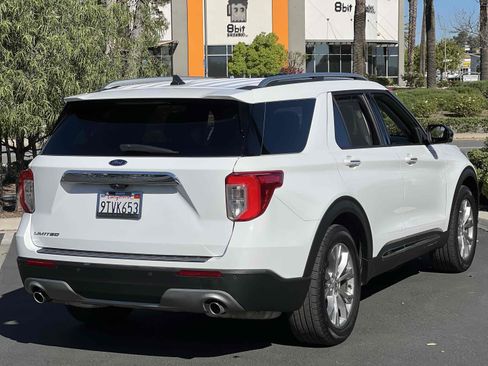 Used 2021 Ford Explorer Limited w/ Equipment Group 301A image 16