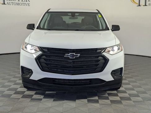 Used 2020 Chevrolet Traverse LS w/ LPO, Blackout Package FWD image 3