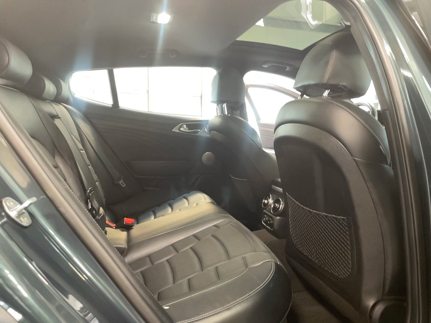Used 2023 Kia Stinger GT2 AWD/4WD image 12