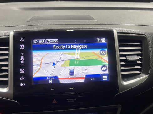 Used 2018 Honda Pilot Elite image 9