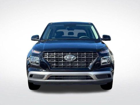 Certified 2026 Hyundai Venue SE FWD image 12