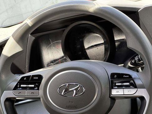 Used 2023 Hyundai Elantra SEL FWD image 17