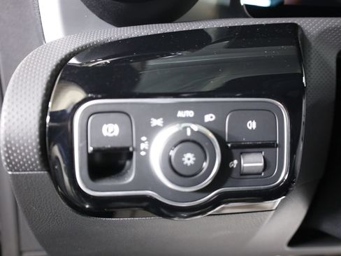 Certified 2026 Mercedes-Benz CLA 250 4MATIC image 11