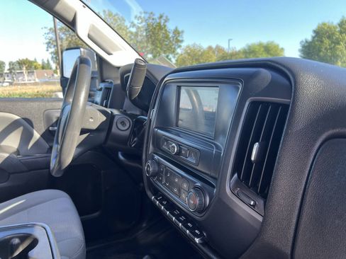 Used 2018 Chevrolet Silverado 2500 W/T w/ WT Fleet Convenience Package AWD/4WD image 28